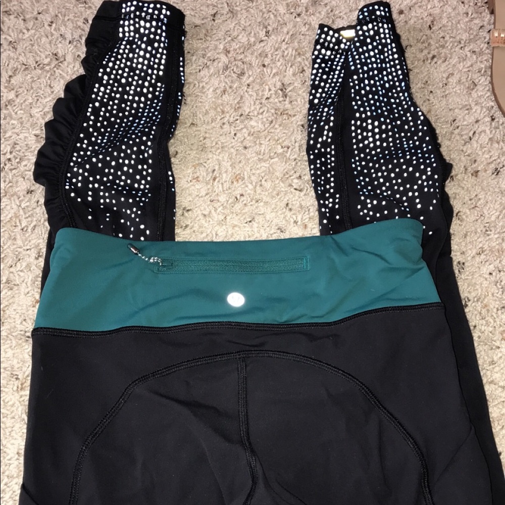 Lululemon size 4 leggings